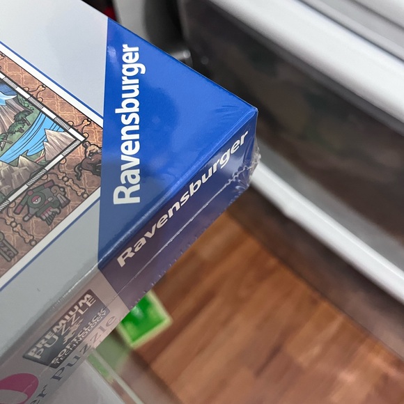 Brand new 1000 piece ravens burger puzzle - Picture 2 of 2